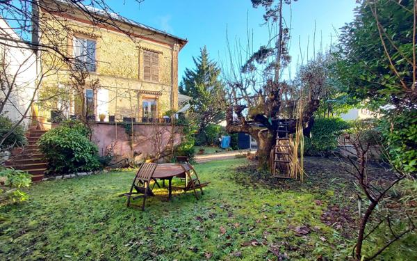 Maison à vendre    5 pièces • 200 m2 Neuilly-Plaisance