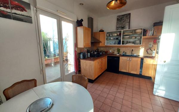 Maison à vendre    5 pièces • 200 m2 Neuilly-Plaisance