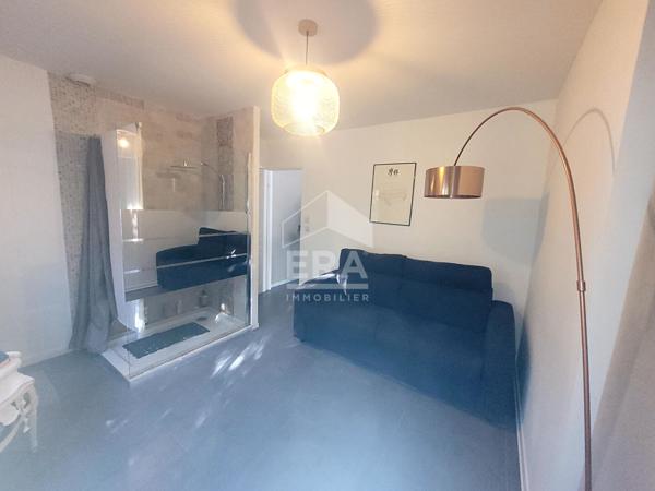 LES PENNES MIRABEAU -Quartier Darbousset- Maison T5 de 140 m2 avec piscine et extérieur