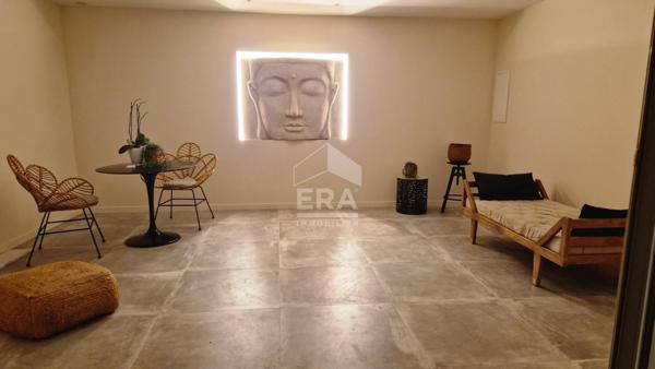 LES PENNES MIRABEAU -Quartier Darbousset- Maison T5 de 140 m2 avec piscine et extérieur