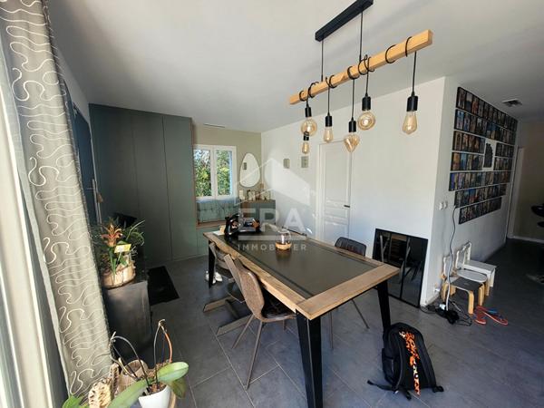 LES PENNES MIRABEAU -Quartier Darbousset- Maison T5 de 140 m2 avec piscine et extérieur