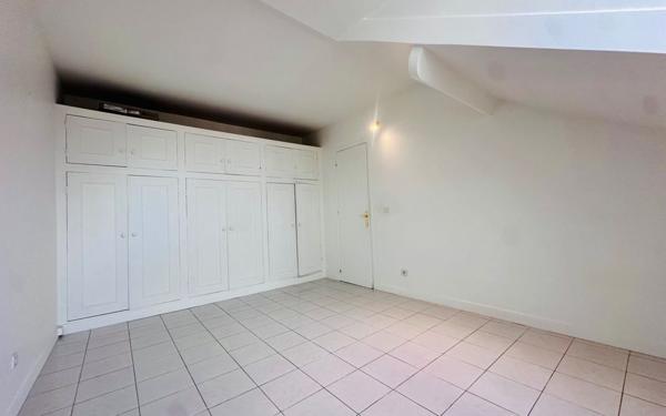 Appartement à louer    2 pièces • 43,89 m2 Saint-Maur-des-Fossés