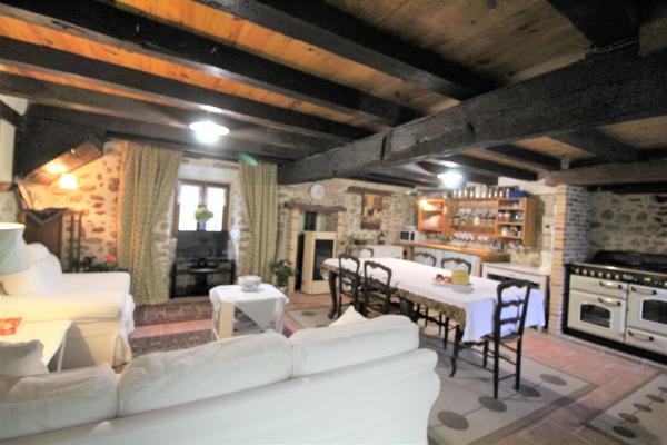 Maison à vendre à Rochechouart (87600) - Haute-Vienne