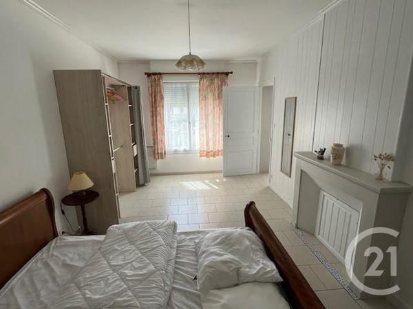 Maison à vendre  6 pièces - 95,83 m 2   ST PIERRE D OLERON  - 17