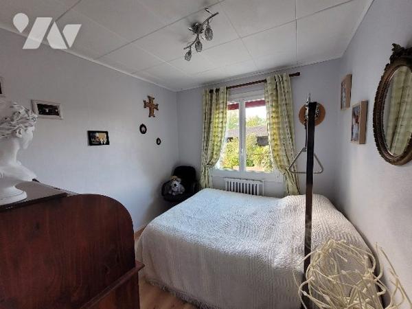 Pavillon plusieurs dépendances et 5 hectares