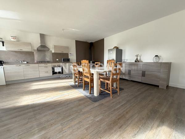 Maison à vendre à MOREAC 3 chambres sur un terrain de 1480 m² avec une dépendance