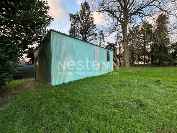 Maison à vendre à MOREAC 3 chambres sur un terrain de 1480 m² avec une dépendance