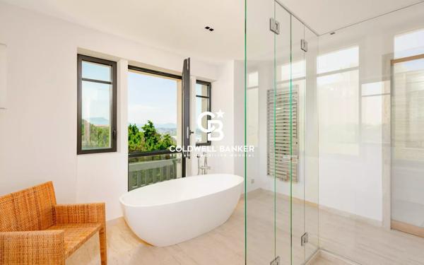 Villa 11 pièces à vendre Bidart - 64210 / Réf: SR1-272