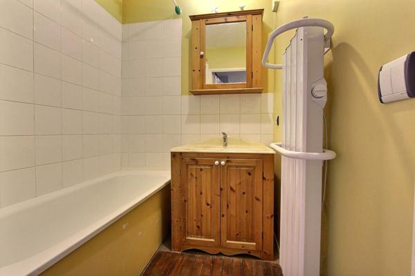 Appartement Villeneuve La Garenne 4 pièces 78.79 m2