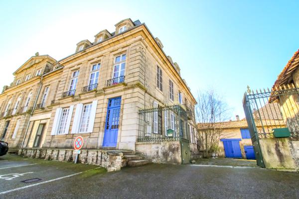 Chateau à vendre à Châteauponsac (87290) - Haute-Vienne