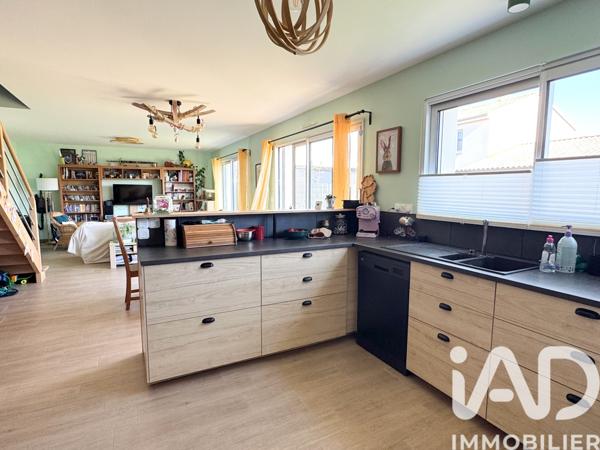 Maison à vendre 6 pièces 125 m² Saint-Julien-de-Concelles