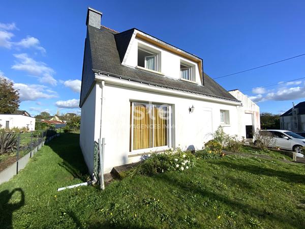 Maison à vendre Plumelec avec garage de 200 m², 5 chambres, environ 1200 m² de terrain.