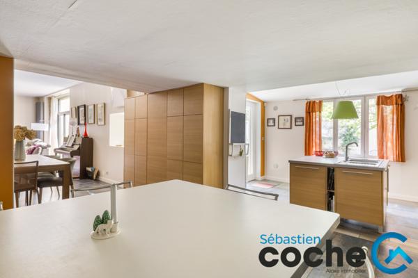 Lyon (69003) Exclusivité Lyon 3 Montchat, maison familiale face au parc Bazin