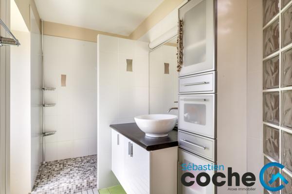 Lyon (69003) Exclusivité Lyon 3 Montchat, maison familiale face au parc Bazin
