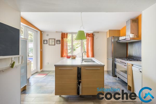 Lyon (69003) Exclusivité Lyon 3 Montchat, maison familiale face au parc Bazin