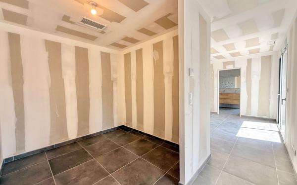 Maison à vendre    7 pièces •  Saint-Médard-en-Jalles