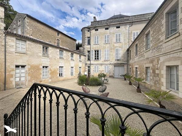 Appartement à vendre 150 500 € Fontenay-le-Comte 3 p 101 m² DPE D