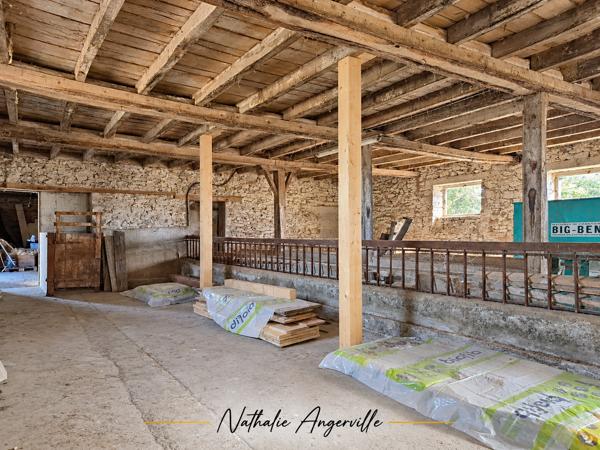 Corps de ferme en pierre – Ségala, limite Aveyron/Tarn- Elevage Canin