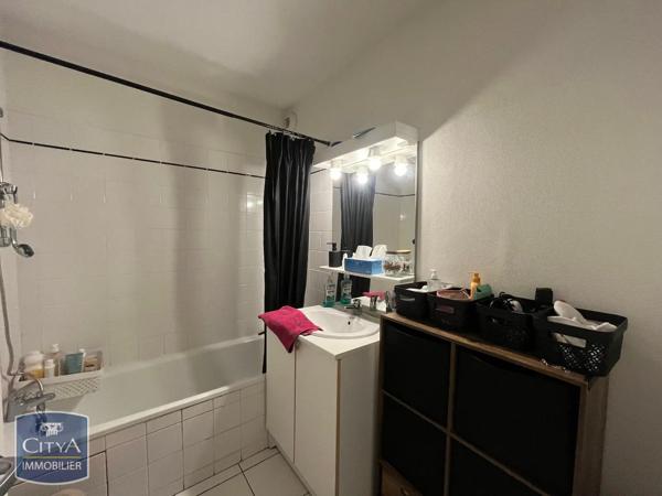 Appartement à louer 3 pièces 67.23m² Malemort (19360)
