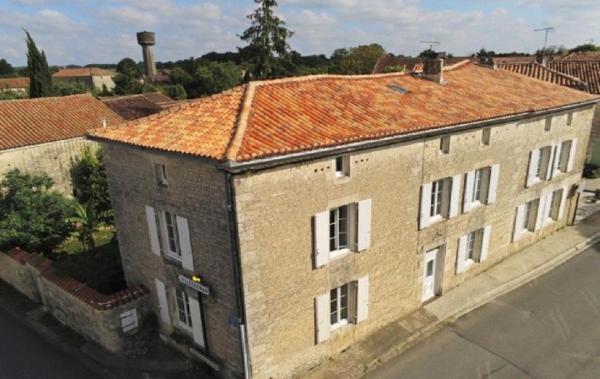 Vente Maison Villefagnan   