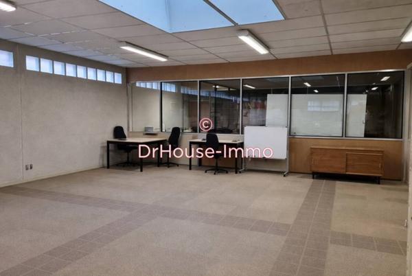 Bureau à vendre 5 pièces de 330 m²