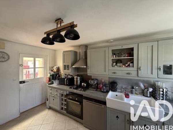 Maison à vendre 6 pièces 140 m² Charleval