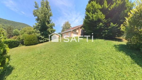 Villa T6 - 4 ch. de 130 m² sur terrain arboré 1300 m²