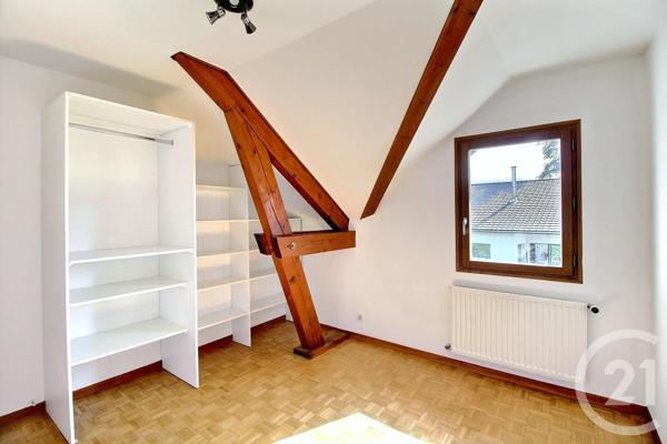 Maison à vendre  8 pièces - 178 m 2   GAILLARD  - 74