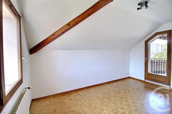 Maison à vendre  8 pièces - 178 m 2   GAILLARD  - 74