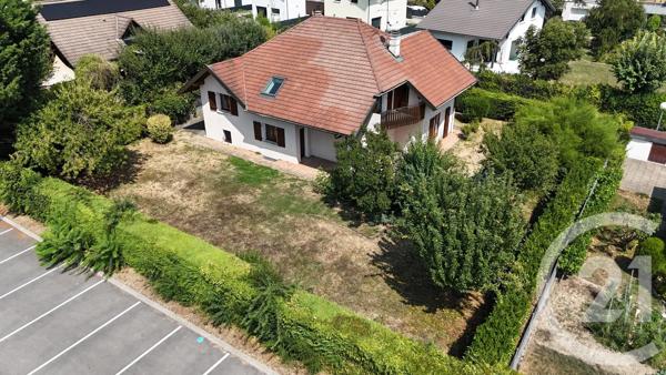 Maison à vendre  8 pièces - 178 m 2   GAILLARD  - 74