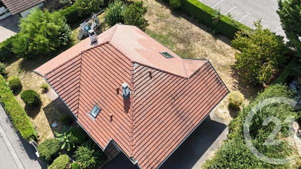 Maison à vendre  8 pièces - 178 m 2   GAILLARD  - 74
