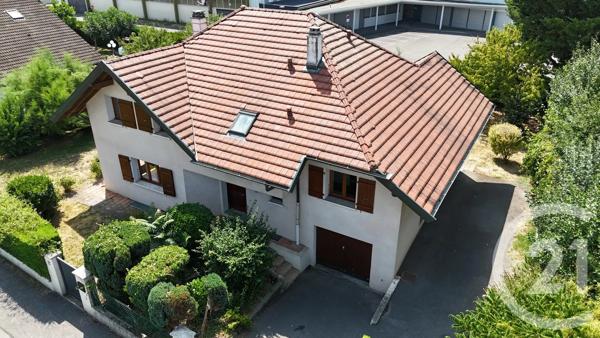 Maison à vendre  8 pièces - 178 m 2   GAILLARD  - 74