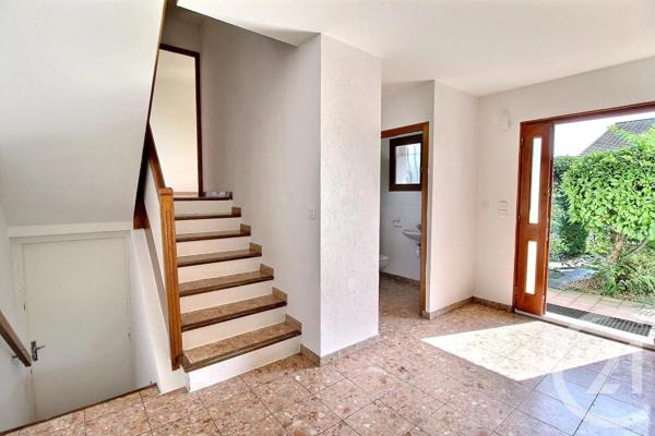 Maison à vendre  8 pièces - 178 m 2   GAILLARD  - 74