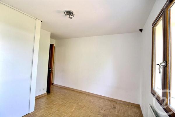 Maison à vendre  8 pièces - 178 m 2   GAILLARD  - 74