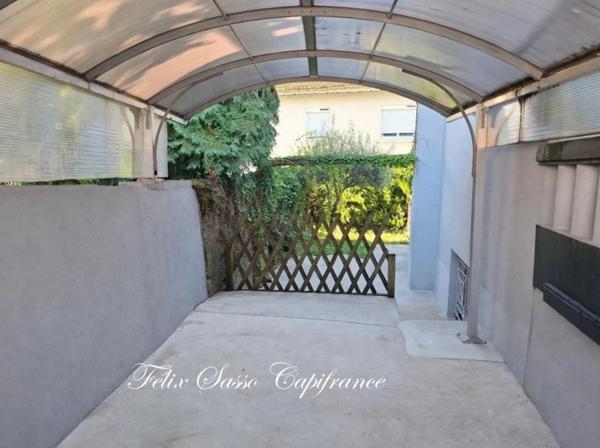LOURDES (65),belle maison familiale d'environ 203 m2 avec 4 chambres et jardin !