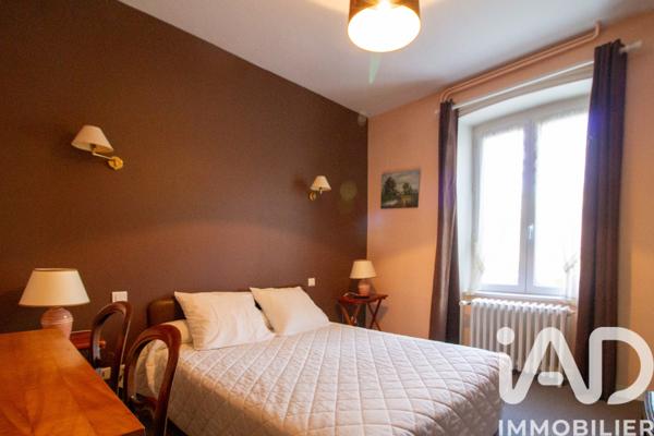 Immeuble à vendre 800 m² Vertolaye