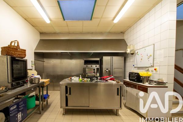Immeuble à vendre 800 m² Vertolaye