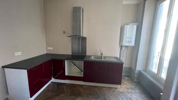Appartement 4 pièces de 103 m² à Clermont-ferrand