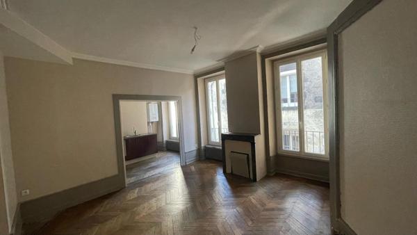 Appartement 4 pièces de 103 m² à Clermont-ferrand