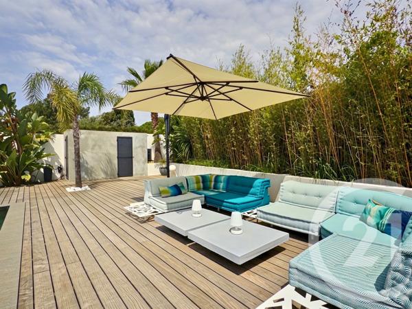 Maison à vendre  5 pièces - 147,20 m 2   LA CRAU  - 83