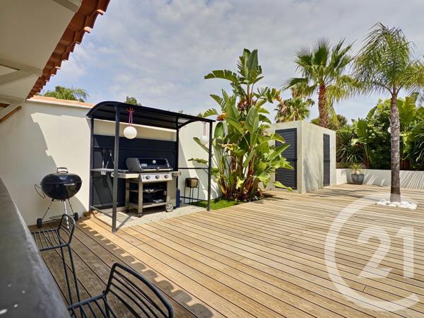 Maison à vendre  5 pièces - 147,20 m 2   LA CRAU  - 83
