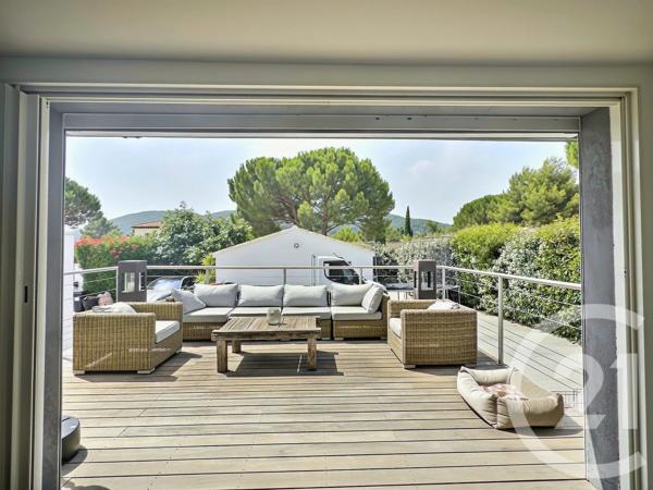 Maison à vendre  5 pièces - 147,20 m 2   LA CRAU  - 83
