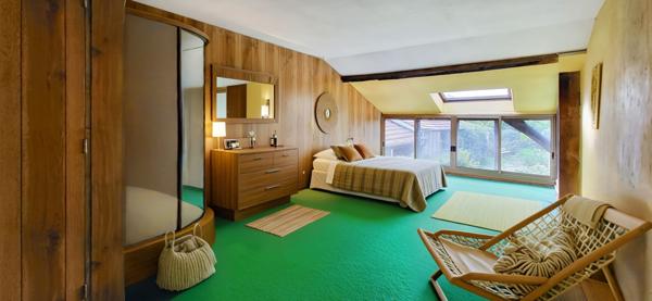 Longpont-sur-Orge (91310) Maison familiale ou bureaux + logements avec 5 chambres, combles/grenier, stationnements, dépendances, grange,