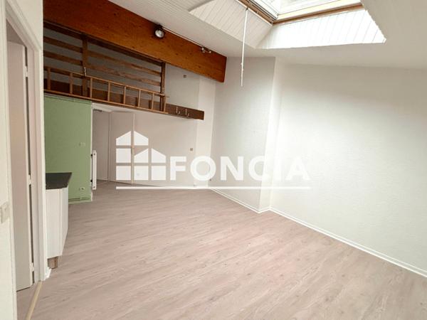 Location Studio 35.84 m² - 38 RUE GRANDE Voiron 38500