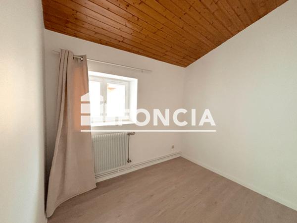 Location Studio 35.84 m² - 38 RUE GRANDE Voiron 38500
