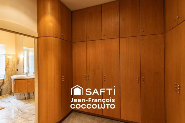 Belle maison de maître dans un quartier central et calme