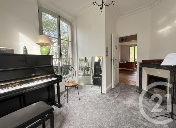 Maison à vendre  11 pièces - 259,70 m2 L ISLE ADAM - 95