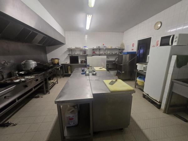 MURS et FONDS DE COMMERCE RESTAURANT À VOLONTÉ – AXE STRATÉGIQUE N386 – GRIGNY