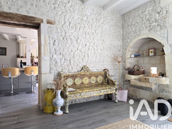 Maison à vendre 5 pièces 186 m² Angeac-Champagne