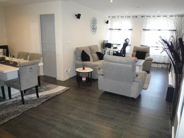 CHATEAU THIERRY (02) Hyper centre appartement duplex 4 chambres de 111 m2 parfait état